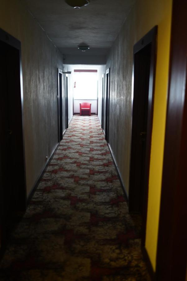Hotel Юрата Екстериор снимка